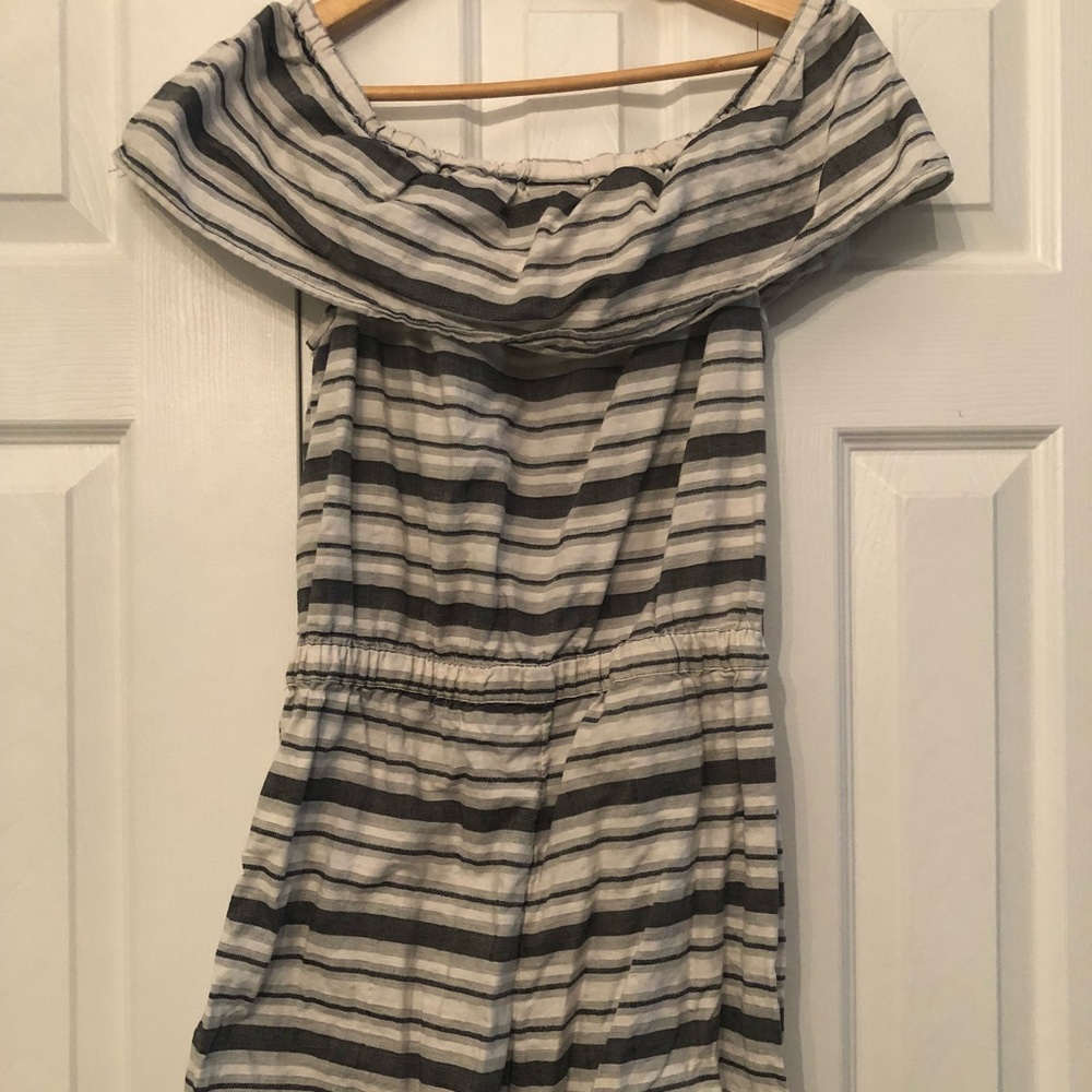 Romper with pockets